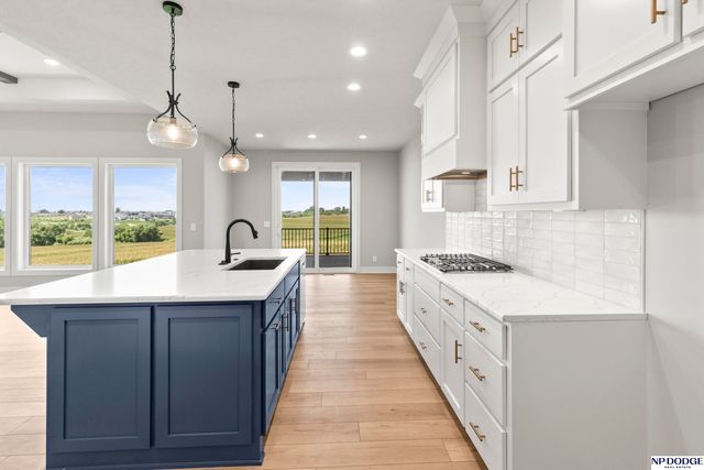 5712 N 199 Street, Elkhorn, NE 68022