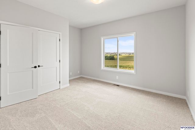 5712 N 199 Street, Elkhorn, NE 68022