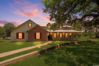 371 TWIN CANYON DR, Boerne, TX 78006