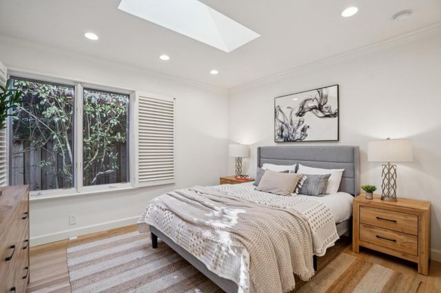19689 Northampton Drive, Saratoga, CA 95070