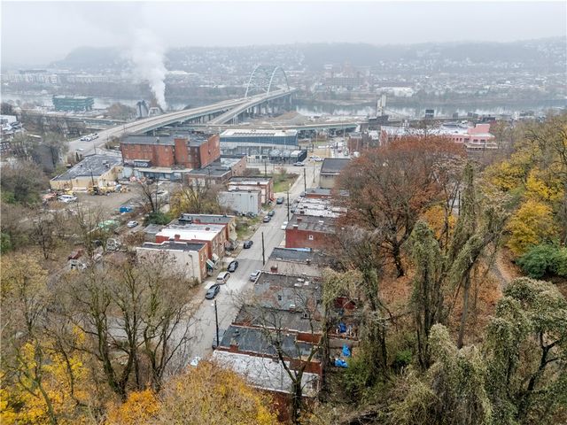 147 Moultrie St, Hill District, PA 15219