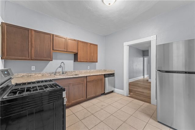 147 Moultrie St, Hill District, PA 15219