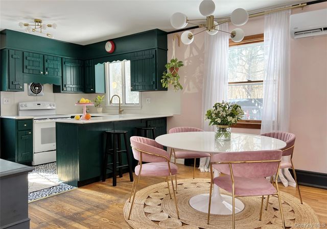 9 King Road, Rhinebeck, NY 12572