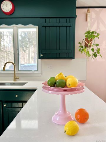 9 King Road, Rhinebeck, NY 12572