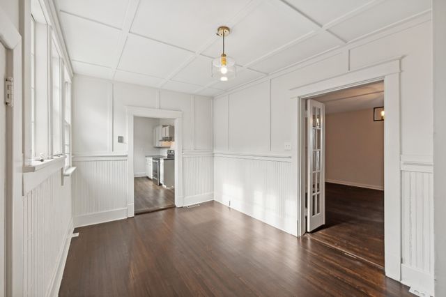 1010 S High St, Columbia, TN 38401