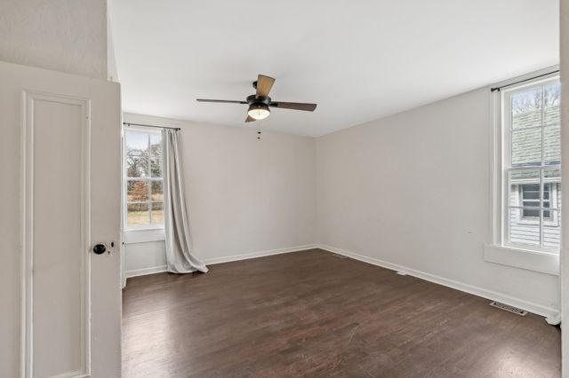 1010 S High St, Columbia, TN 38401