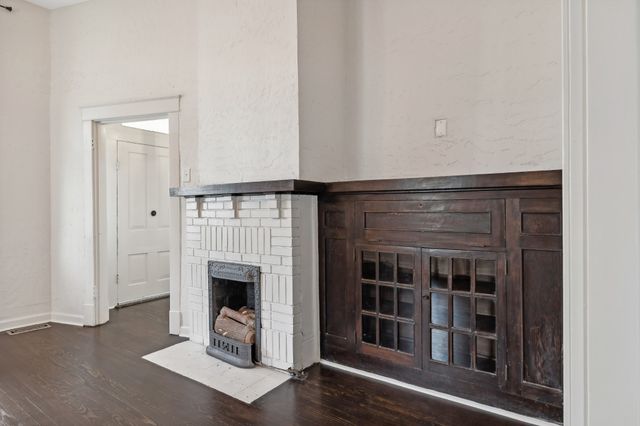 1010 S High St, Columbia, TN 38401