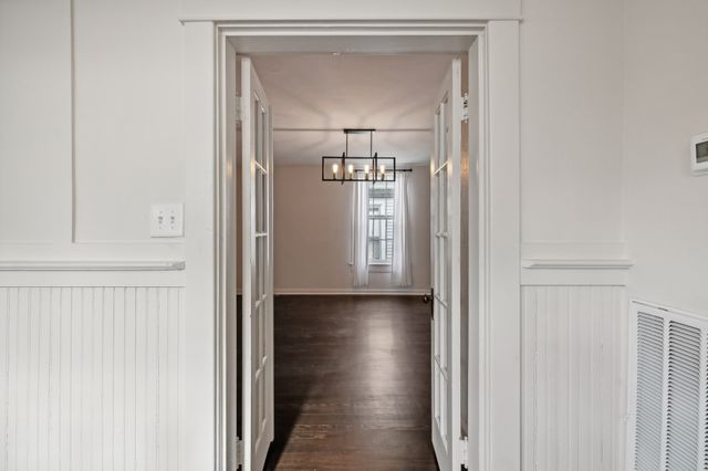 1010 S High St, Columbia, TN 38401