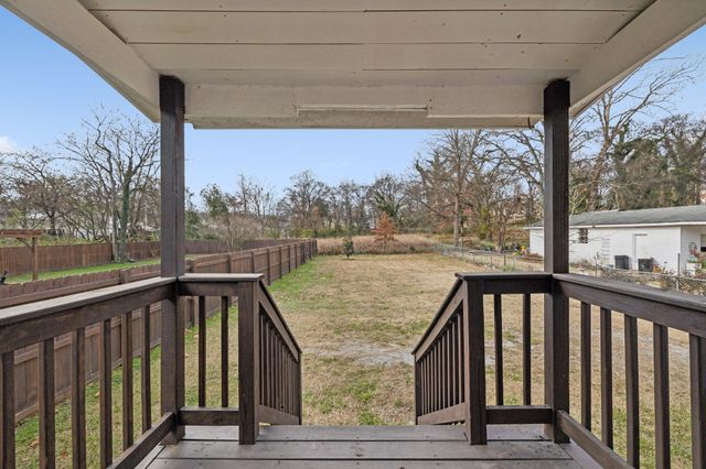 1010 S High St, Columbia, TN 38401