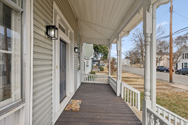 1010 S High St, Columbia, TN 38401