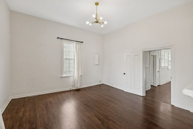 1010 S High St, Columbia, TN 38401