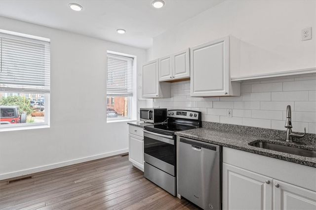 1201 Reddour St, Central North Side, PA 15212