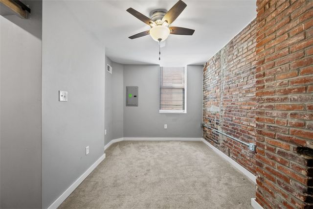1201 Reddour St, Central North Side, PA 15212