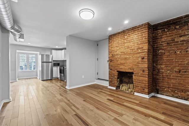 1201 Reddour St, Central North Side, PA 15212