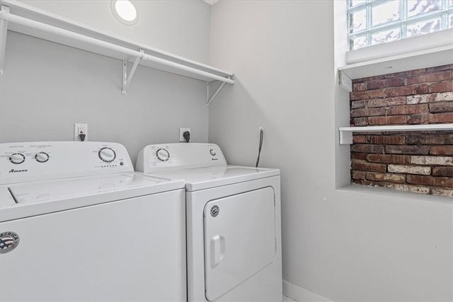 1201 Reddour St, Central North Side, PA 15212