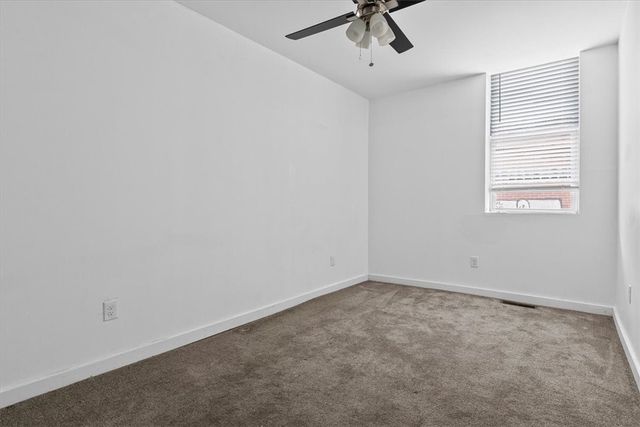 1201 Reddour St, Central North Side, PA 15212