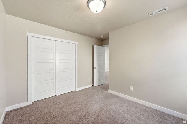 370 W PARKWAY DR, Kaysville, UT 84037