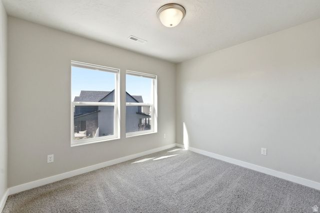 370 W PARKWAY DR, Kaysville, UT 84037