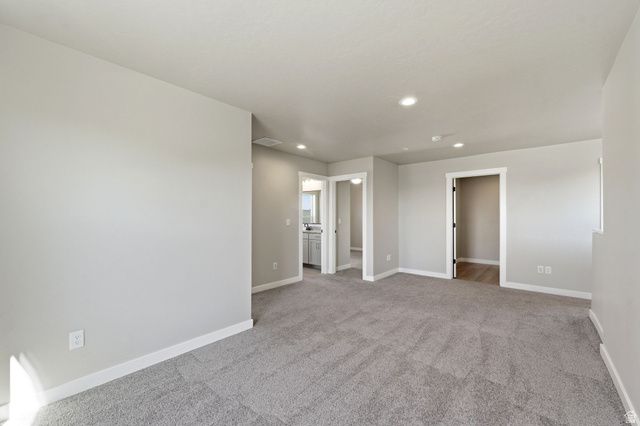 370 W PARKWAY DR, Kaysville, UT 84037