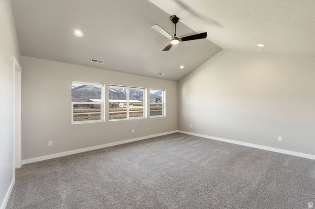 370 W PARKWAY DR, Kaysville, UT 84037