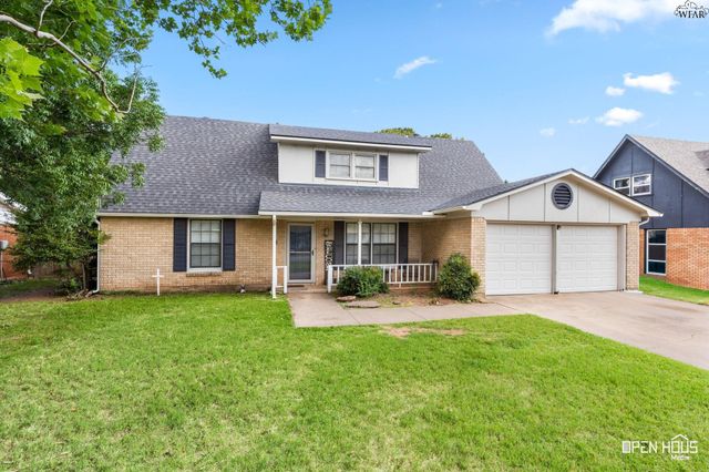 711 W REBECCA AVENUE, Iowa Park, TX 76367
