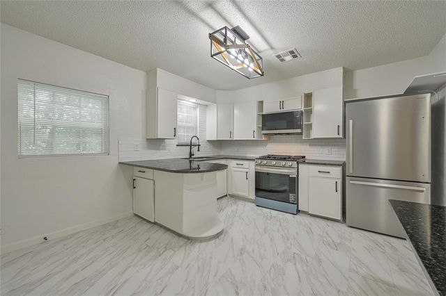 4113 SE 27th Street, Del City, OK 73115