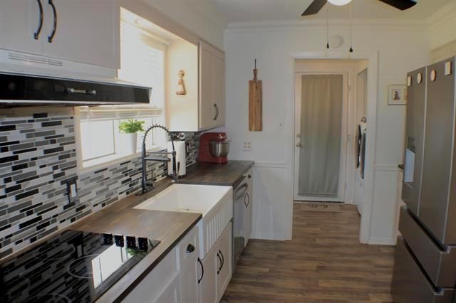 3250 Minglewood Drive, Beaumont, TX 77703