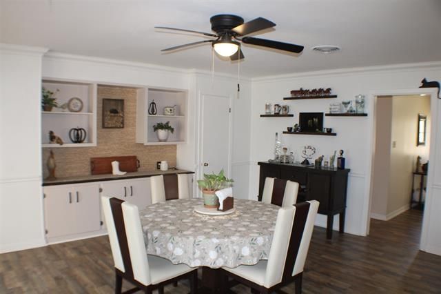 3250 Minglewood Drive, Beaumont, TX 77703