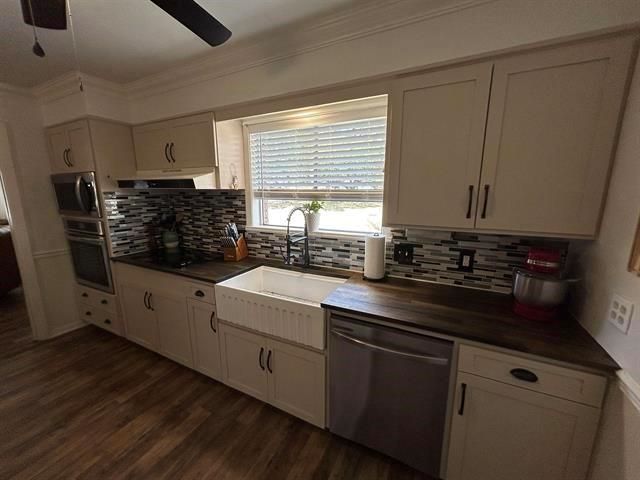 3250 Minglewood Drive, Beaumont, TX 77703