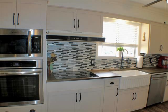 3250 Minglewood Drive, Beaumont, TX 77703