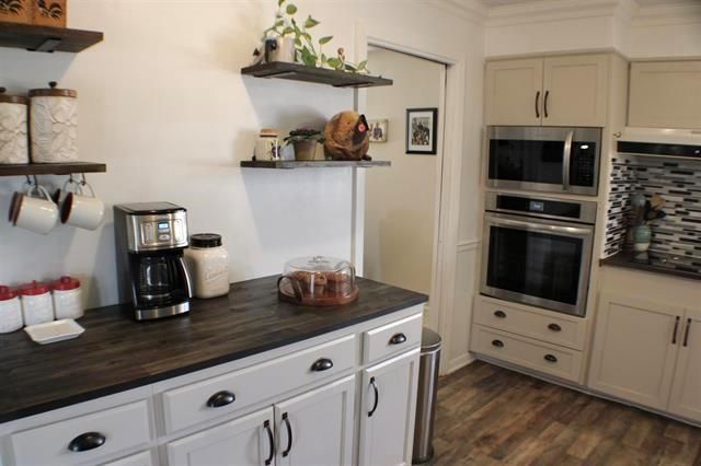 3250 Minglewood Drive, Beaumont, TX 77703