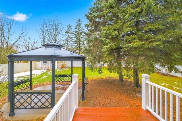 15042 Raven Street NW, Andover, MN 55304