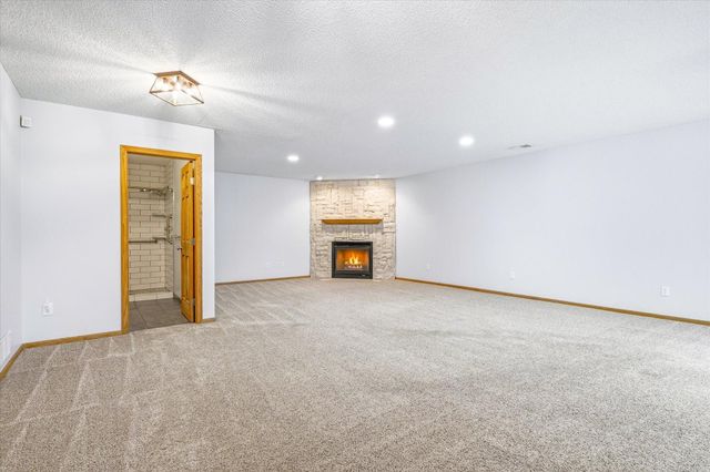 15042 Raven Street NW, Andover, MN 55304