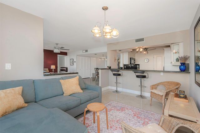 2017 S Ocean Drive 307, Hallandale Beach, FL 33009