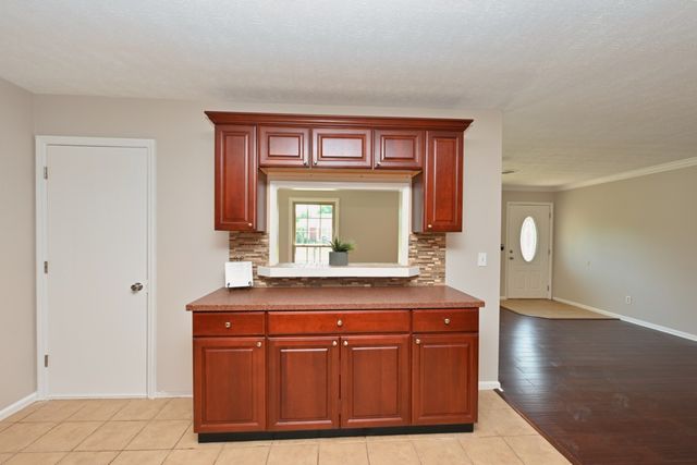 102 Ash Ct, Ashland City, TN 37015