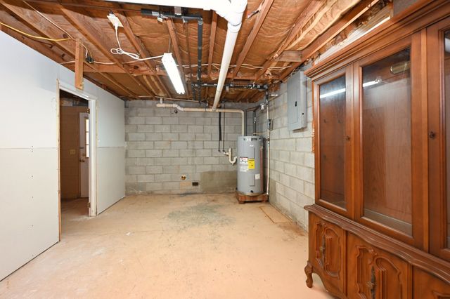 102 Ash Ct, Ashland City, TN 37015