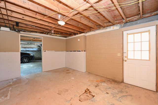 102 Ash Ct, Ashland City, TN 37015
