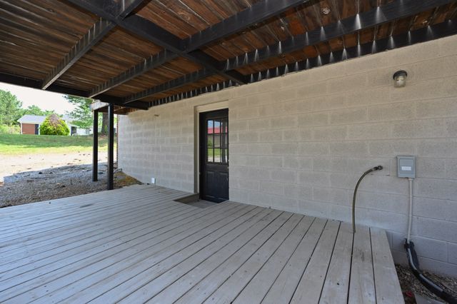 102 Ash Ct, Ashland City, TN 37015