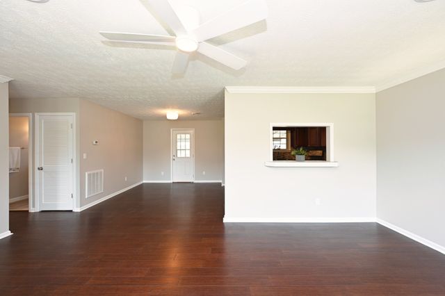 102 Ash Ct, Ashland City, TN 37015