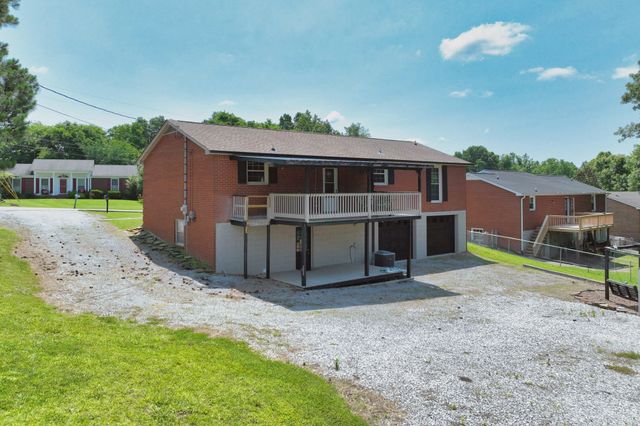 102 Ash Ct, Ashland City, TN 37015