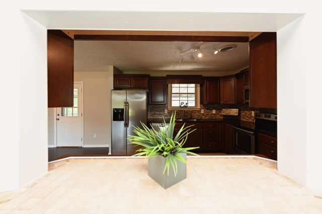102 Ash Ct, Ashland City, TN 37015