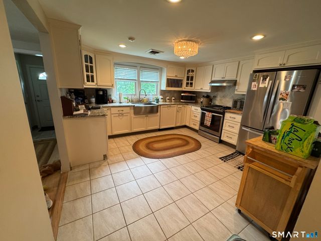 779 Matson Hill Road, Glastonbury, CT 06073