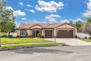 1537 Carmel Court, Redlands, CA 92374