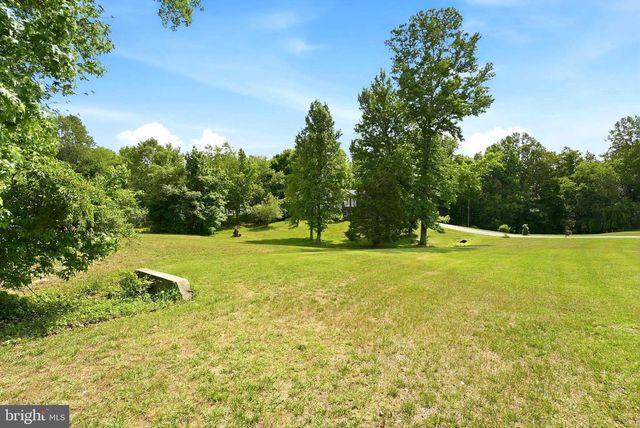 1108 E PATUXENT DR, La Plata, MD 20646