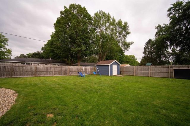 1614 N Sumac Drive, Janesville, WI 53545