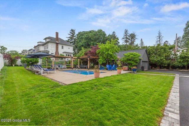 670 Western Avenue, Albany, NY 12203