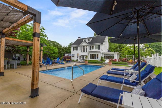 670 Western Avenue, Albany, NY 12203