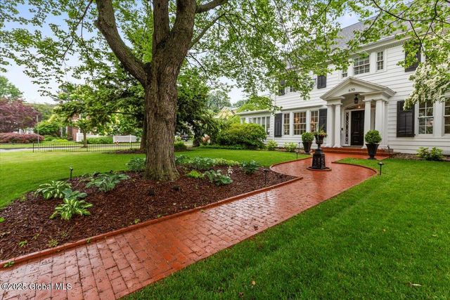 670 Western Avenue, Albany, NY 12203