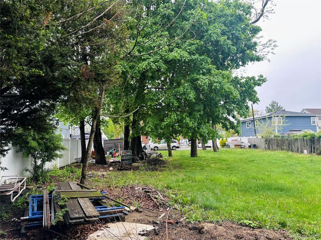 224 Park Avenue, Roosevelt, NY 11575