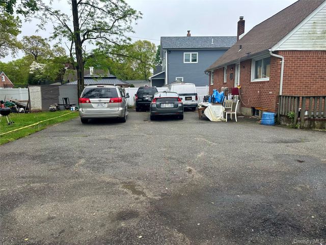 224 Park Avenue, Roosevelt, NY 11575